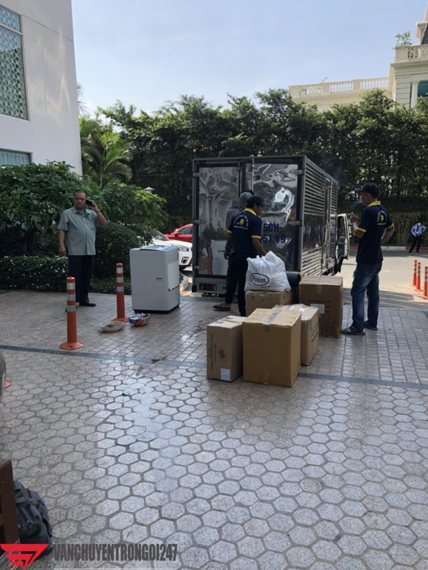 Thuê xe tải chở hàng Quận 9